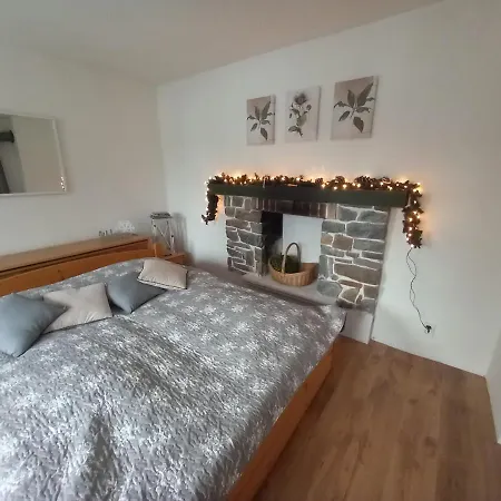 Nela Haj U Loucne Pod Klinovcem Dağ evi Loučná pod Klínovcem